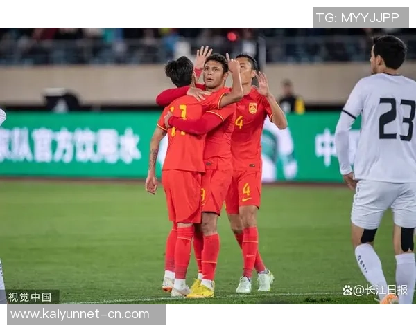 国足在与乌兹别克的点球大战中展现勇气与决心的精彩瞬间 国足在与乌兹别克的点球大战中展现勇气与决心的精彩瞬间